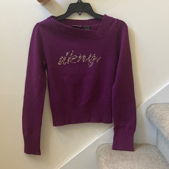 Size Small, bust up to 30” inches, dkny sweater bejeweled or embellishments - Picture 8 of 8